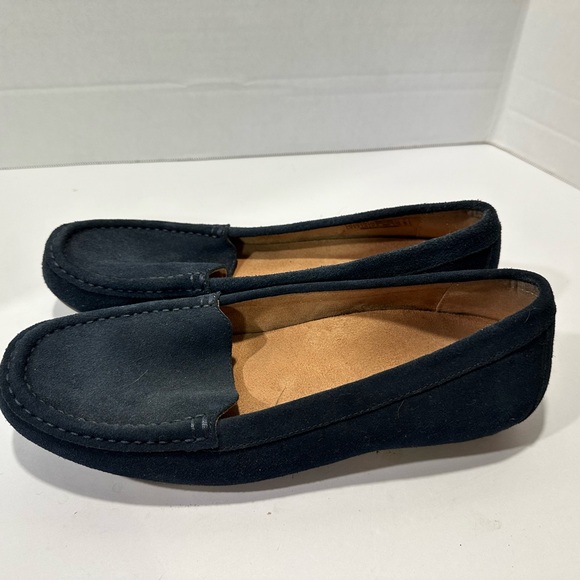 Vionic Navy Debbie Suede Moccasins Loafers Size 10W. NWOT. Only tried on inside - Picture 3 of 6